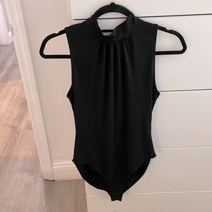 MOCK NECK ZARA BODYSUIT!
